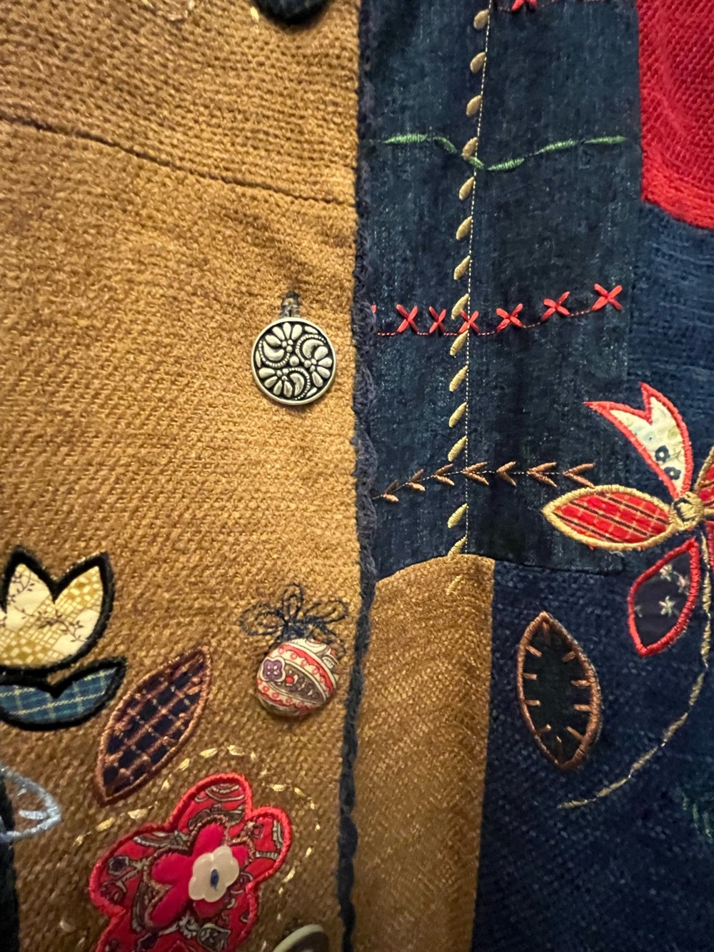 Vintage KORET City Blues 90s Artsy Patchwork Embroidered Statement Jacket - Picture 15 of 16
